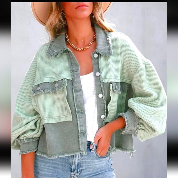 . Jackets & Blazers - Scout Jacket Short Shacket Crop Shirt FP NEW green!
